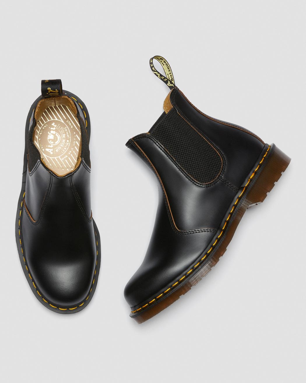 DR. MARTENS 2976 Vintage Made In England Chelsea Boots