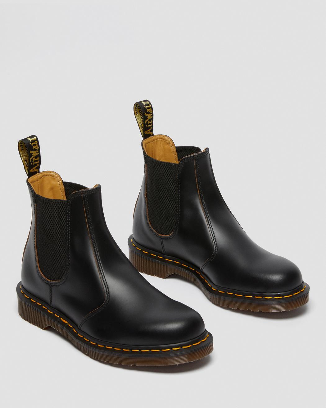 DR. MARTENS 2976 Vintage Made In England Chelsea Boots