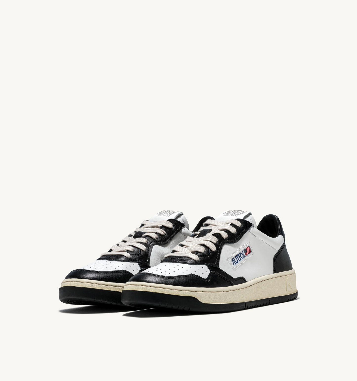 AUTRY Men Medalist Low Sneakers