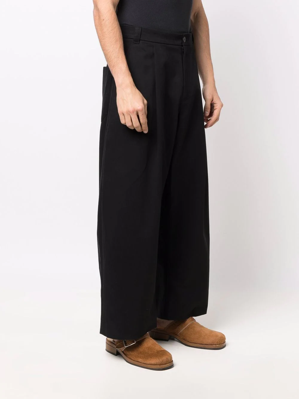 STUDIO NICHOLSON Men Sorte Deep Pleat Volumn Pants