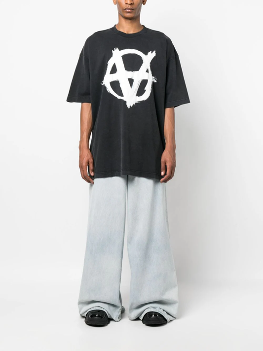 VETEMENTS Unisex Reverse Anarchy T-Shirt