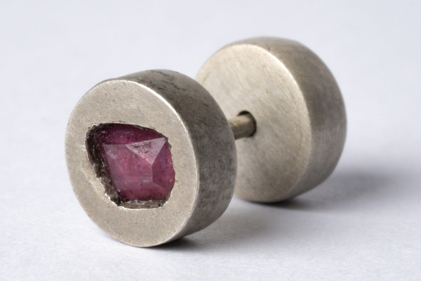 PARTS OF FOUR Stud Earring (0.2 CT, Ruby Slice, DA+RUB)