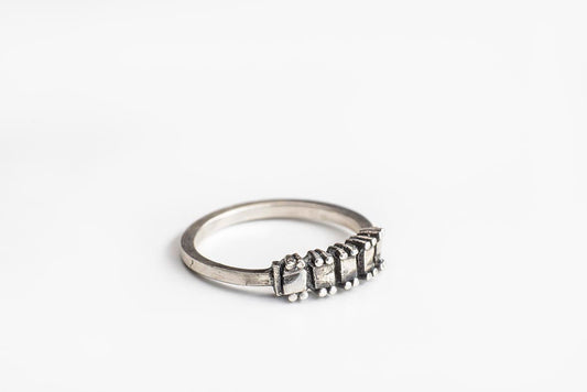 JULIA ZIMMERMANN Prong Ring With Broken Silver