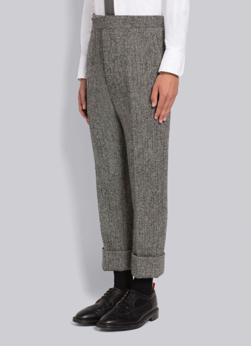 THOM BROWNE MEN FIT 1 BACKSTRAP TROUSER W/ SELF TIPPING IN HERRINGBONE HARRIS TWEED