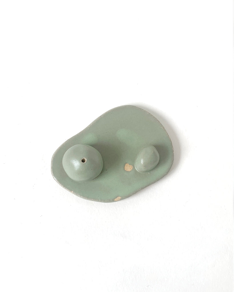 DANI SUJIN STUDIO Pebble Incense Holder